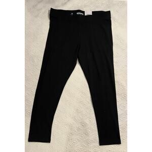 NWT Sonoma Black Leggings
XXL